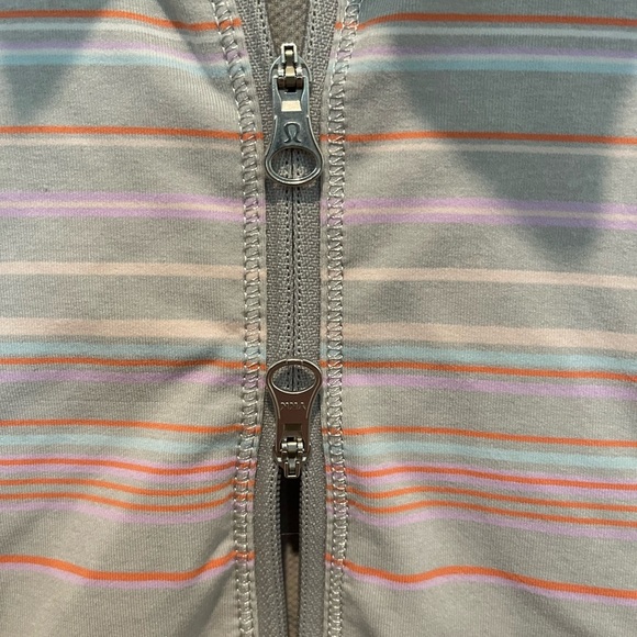 Lululemon Half Zip size 4 - Picture 7 of 10